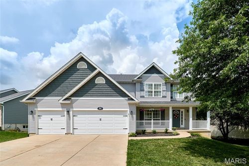64 Old Chesapeake Dr, Wentzville, MO, 63385-2777 | Card Image