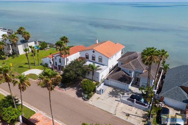 1810 N Shore Dr, House other with 3 bedrooms, 3 bathrooms and 2 parking in Port Isabel TX | Image 18