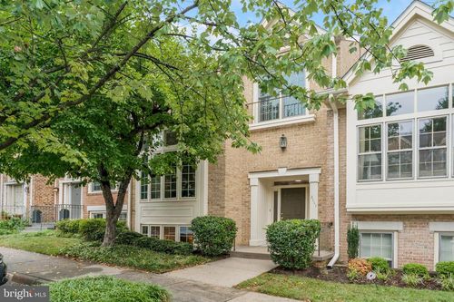 2111 Kings Garden Way, FALLS CHURCH, VA, 22043 | Card Image