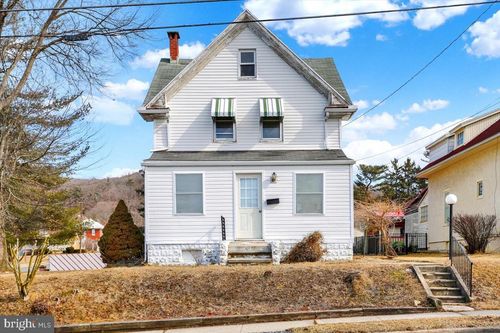 3439 Raymond St, LAURELDALE, PA, 19605-1906 | Card Image