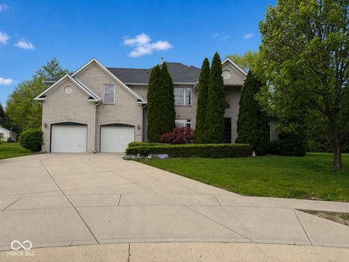 4064 Shady Pointe Row, Greenwood, IN, 46143-8480 | Card Image