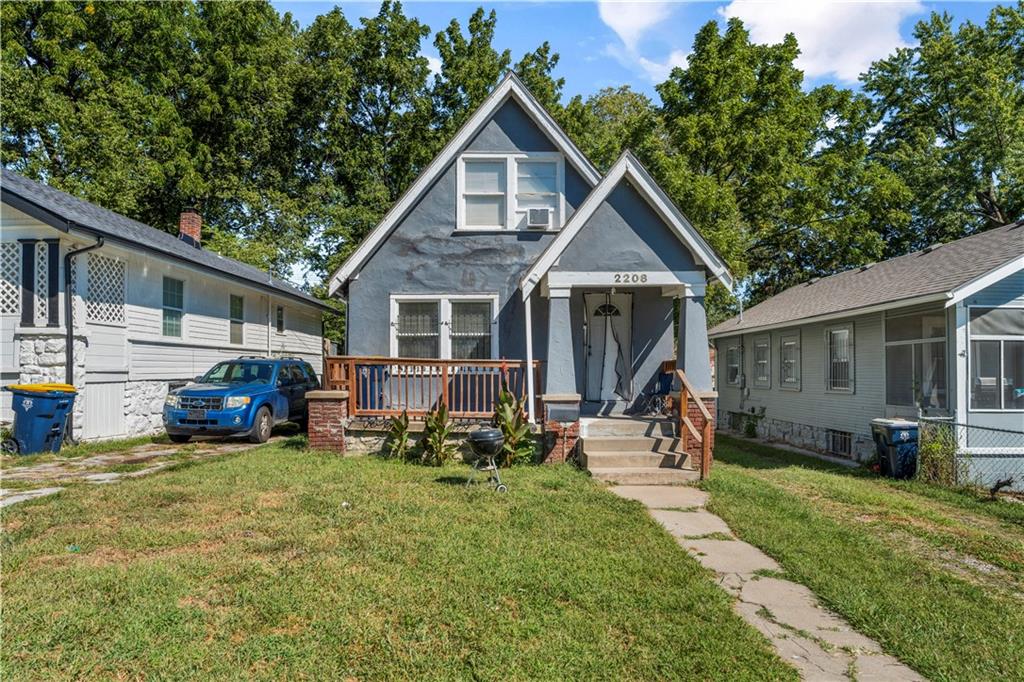 58th St, Kansas City, MO 64130