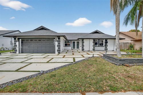 8301 Nw 52nd St, Lauderhill, FL, 33351-4937 | Card Image