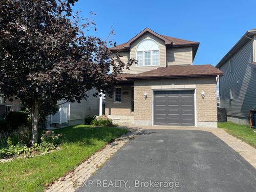 2175 Patricia St, Rockland, ON, K4K1V8 | Card Image