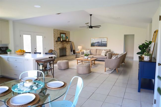 Living area virtually staged | Image 13