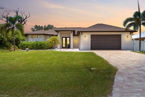 8081 Dimstead St, PORT CHARLOTTE, FL, 33981-3882 | Card Image
