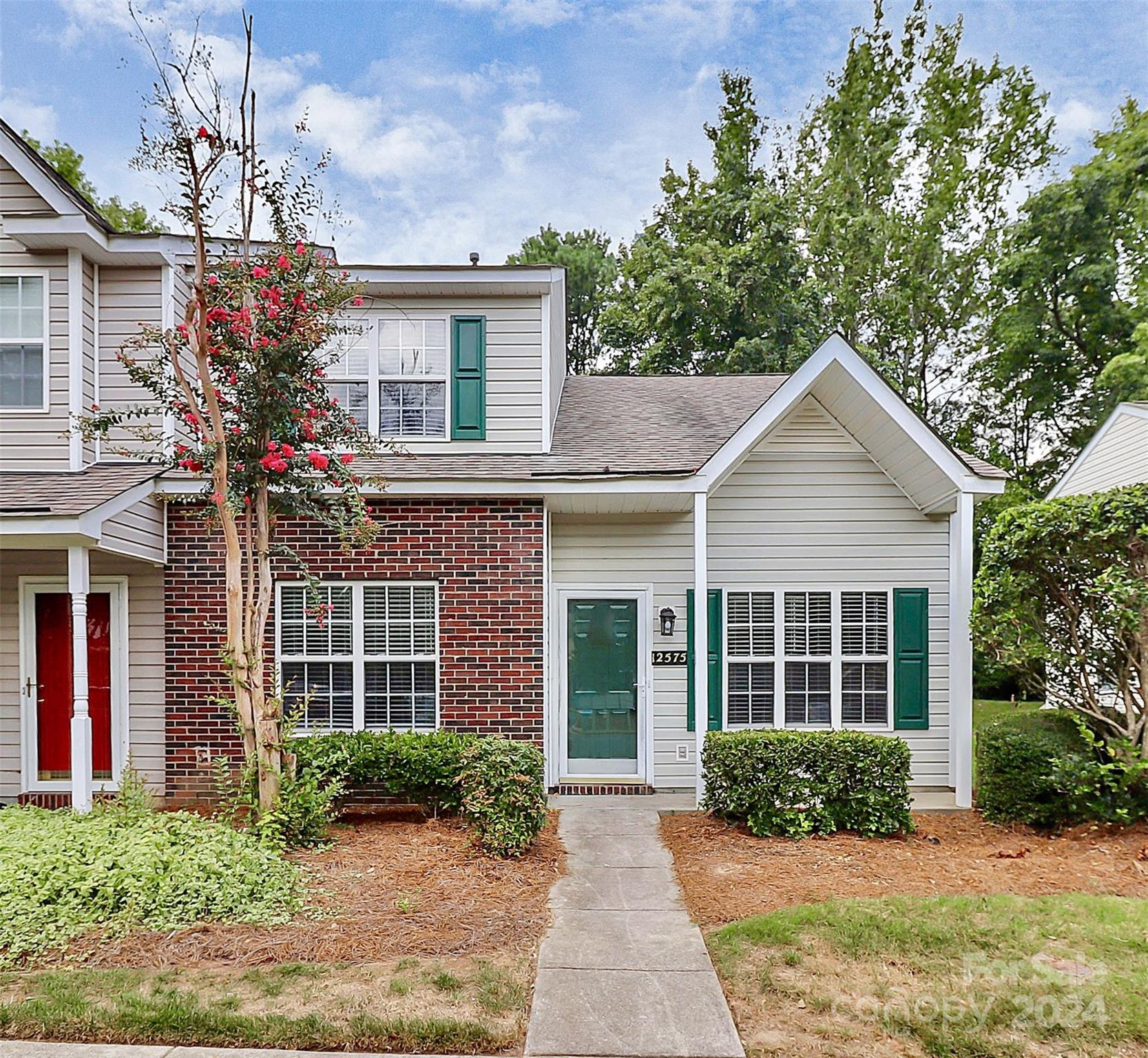 Bluestem Ln, Charlotte, NC 28277