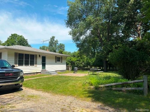 8835 Long Ln, Clarkston, MI, 48348-3544 | Card Image