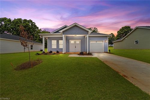 3127 Chapel St, Walkertown, NC, 27051-9216 | Card Image