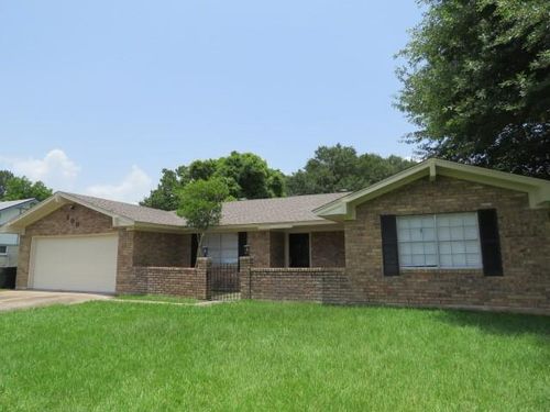 800 Cactus St, Bridge City, TX, 77611-3308 | Card Image