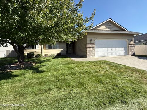 2680 N Top Flight Dr, Post Falls, ID, 83854-6616 | Card Image