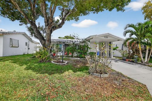 121 Nw 28th Ct, Pompano Beach, FL, 33064-3821 | Card Image