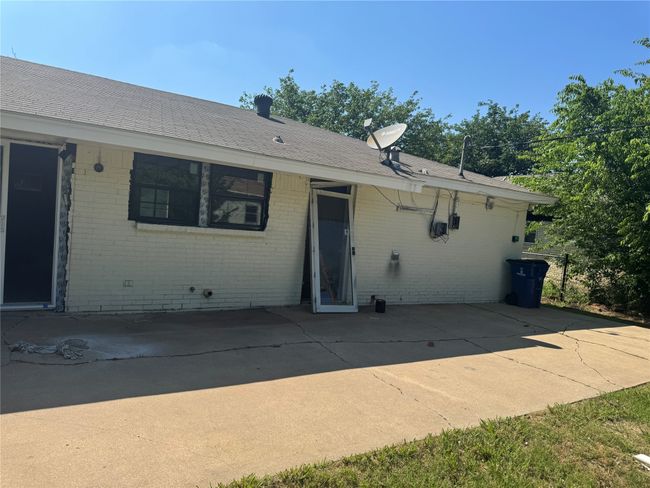505 Russell Rd, House other with 3 bedrooms, 2 bathrooms and null parking in Everman TX | Image 18