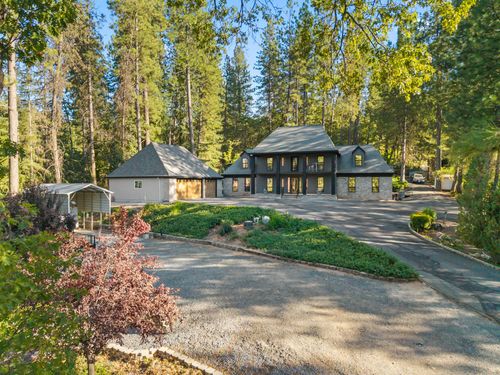 935 W Weimar Cross Road, Colfax, CA, 95713 | Card Image