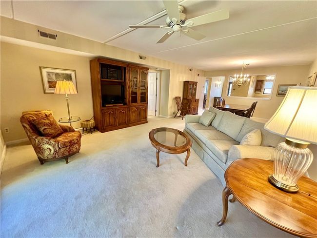 APT-3-206 - 650 E Greenwich Ave, Condo with 2 bedrooms, 2 bathrooms and 2 parking in West Warwick RI | Image 13