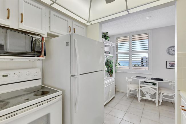 APT-804 - 5059 N Highway A1a, Condo with 2 bedrooms, 2 bathrooms and null parking in Hutchinson Island FL | Image 12
