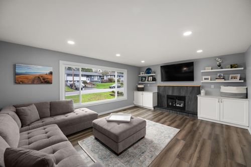 2416 Tolmie Ave, Coquitlam, BC, V3K3E7 | Card Image