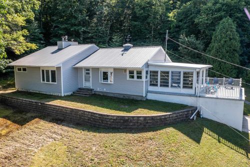 20 Meadow Ln, Goffstown, NH, 03045-2400 | Card Image