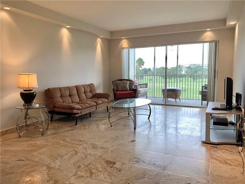 apt-305-2950 N Palm Aire Dr, Pompano Beach, FL, 33069-3439 | Card Image