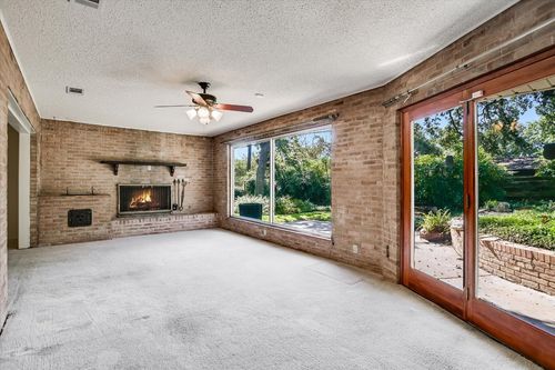 1613 Lupine Ln, Austin, TX, 78741-1149 | Card Image