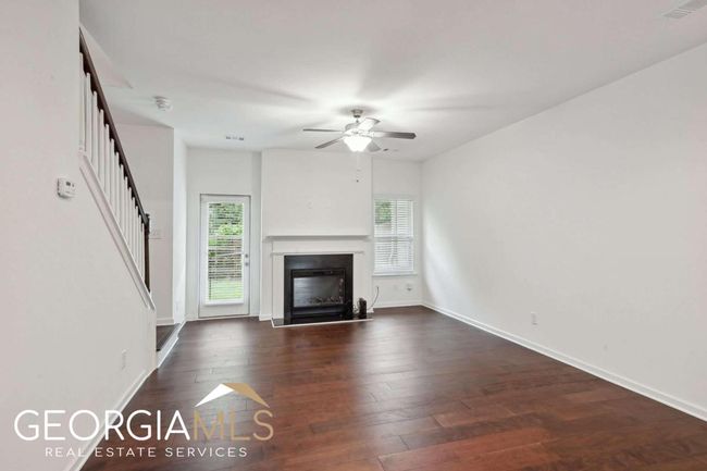813 Ambient Way Sw, House other with 2 bedrooms, 3 bathrooms and 2 parking in Atlanta GA | Image 8