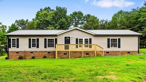 1650 Lincoln St, Eden, NC, 27288-8073 | Card Image