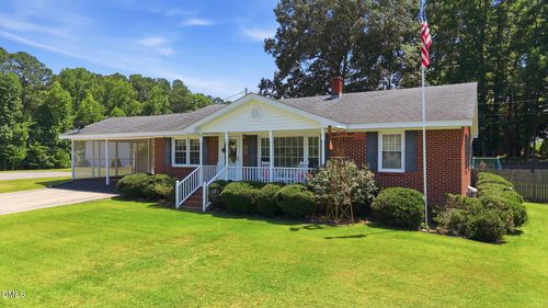 403 W Eason St, Macclesfield, NC, 27852-9686 | Card Image