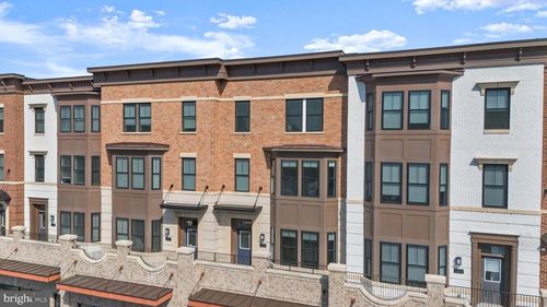 4-125 Market Sq Nw, VIENNA, VA, 22180-4455 | Card Image