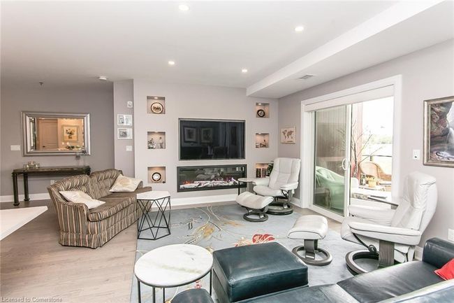 205 - 249 Grey Silo Rd, House attached with 2 bedrooms, 2 bathrooms and 1 parking in Waterloo ON | Image 12