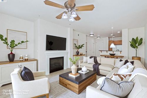 apt-101-3290 Maguire Way, Dublin, CA, 94568-4707 | Card Image