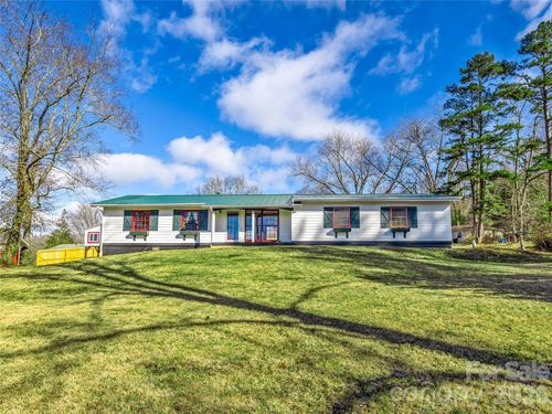 34 Southwicke Dr, Arden, NC, 28704-8456 | Card Image