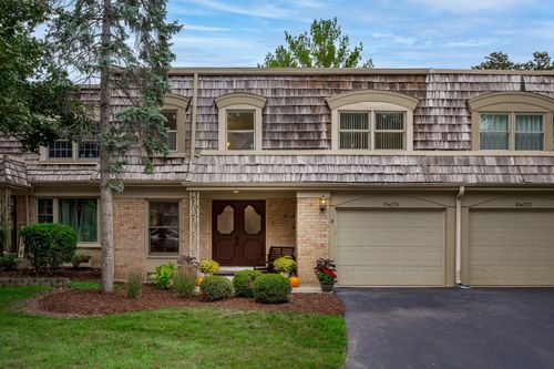 19W074 Avenue Barbizon, Oak Brook, IL, 60523-1003 | Card Image