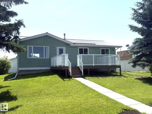4813 56 Ave, Wildwood, AB, T0E | Card Image
