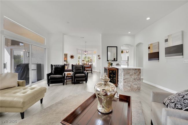10001 Cresent Creek Dr, House other with 2 bedrooms, 2 bathrooms and null parking in Las Vegas NV | Image 13