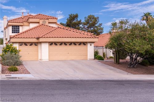 7 Barton Spring Circle, Henderson, NV, 89074 | Card Image