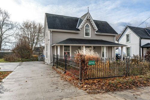 2215 Line 34, Shakespeare, ON, N0B | Card Image