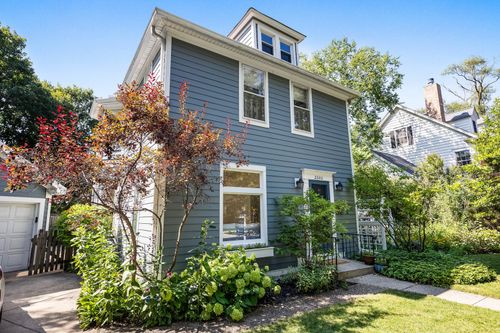 2500 Pioneer Rd, Evanston, IL, 60201-2204 | Card Image