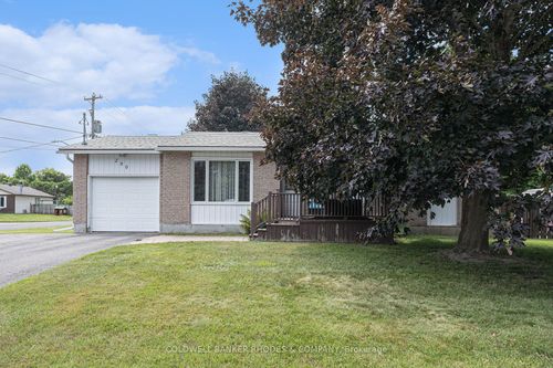 200 Grace Ave, Russell, ON, K4R1B4 | Card Image