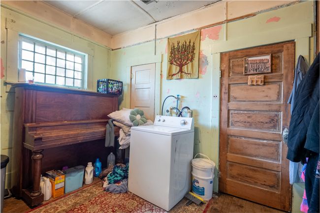 1417 Sherwood St, House other with 4 bedrooms, 1 bathrooms and null parking in Missoula MT | Image 28