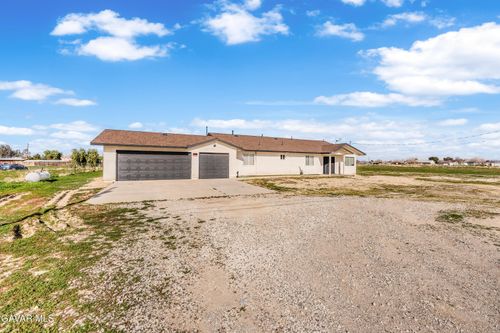 9249 E E Ave S, Littlerock, CA, 93543 | Card Image