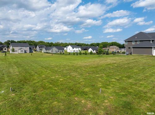 Lot 8 Woods Estates Of Riverdale Drive, Riverdale, IA, 52722 | Card Image