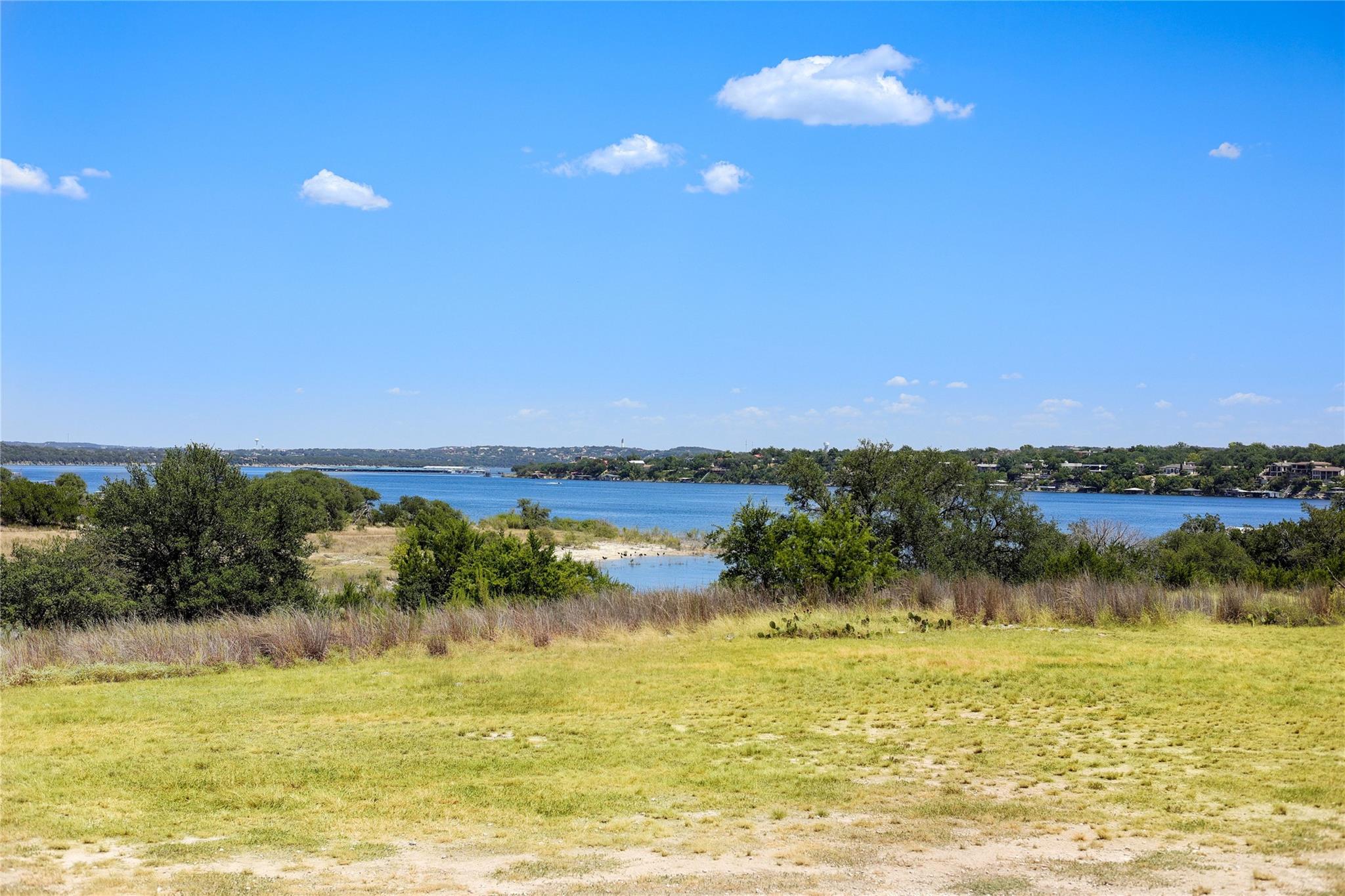 Residential in Point Venture