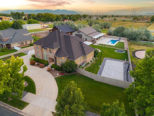 655 Jessis Meadow Dr, West Bountiful, UT, 84087-1941 | Card Image