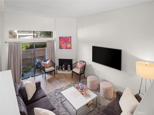 b-15223 Magnolia Boulevard, Sherman Oaks, CA, 91403 | Card Image