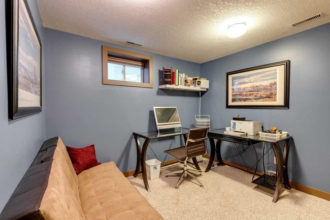 70 Mayfair Rd Sw, House detached with 3 bedrooms, 4 bathrooms and 3 parking in Calgary AB | Image 32
