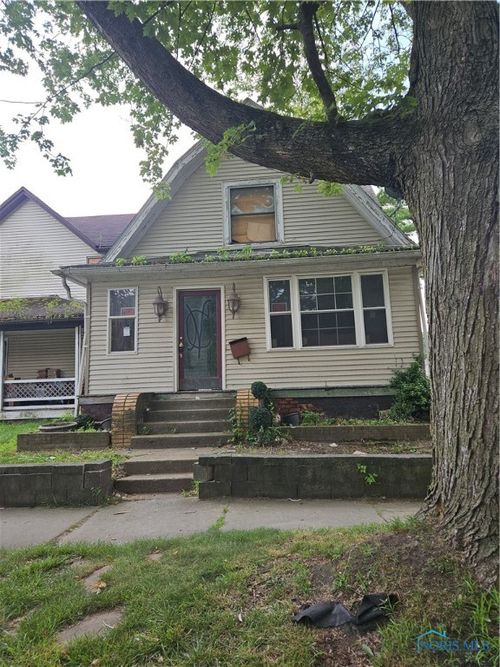 559 Prouty Ave, Toledo, OH, 43609-3327 | Card Image