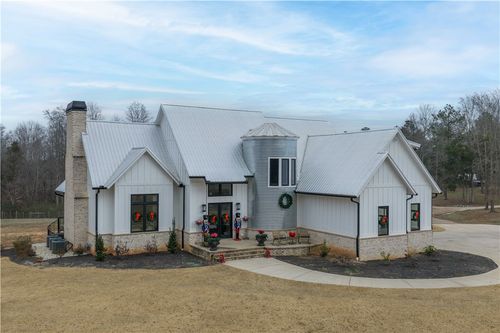 1425 S Harper Street Ext, Laurens, SC, 29360-7557 | Card Image