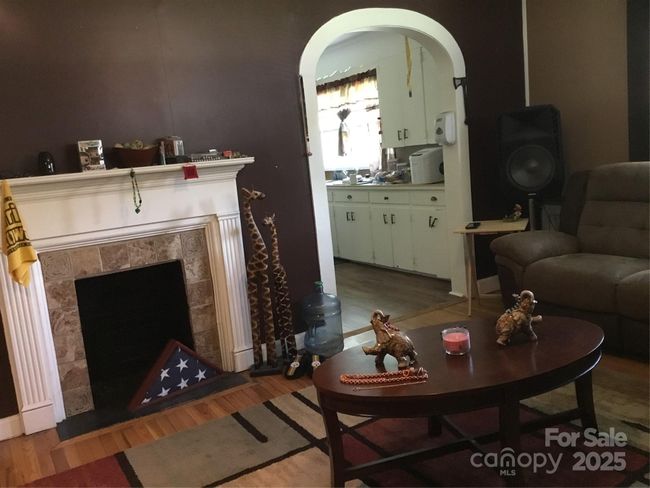 Livingroom | Image 6