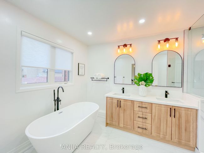 2330 Bur Oak Ave, House attached with 4 bedrooms, 4 bathrooms and 1 parking in Markham ON | Image 33