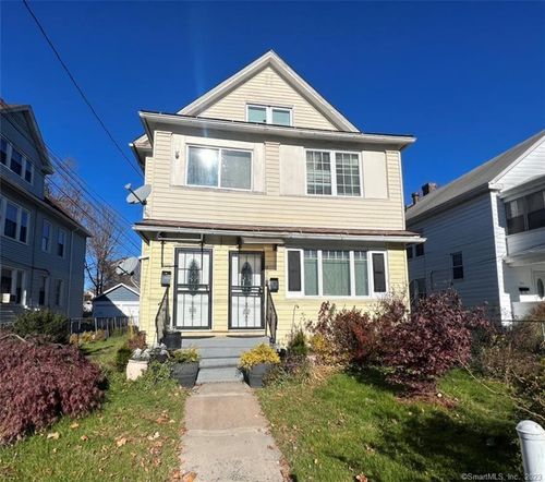 796 Tower Ave, Hartford, CT, 06112-1157 | Card Image